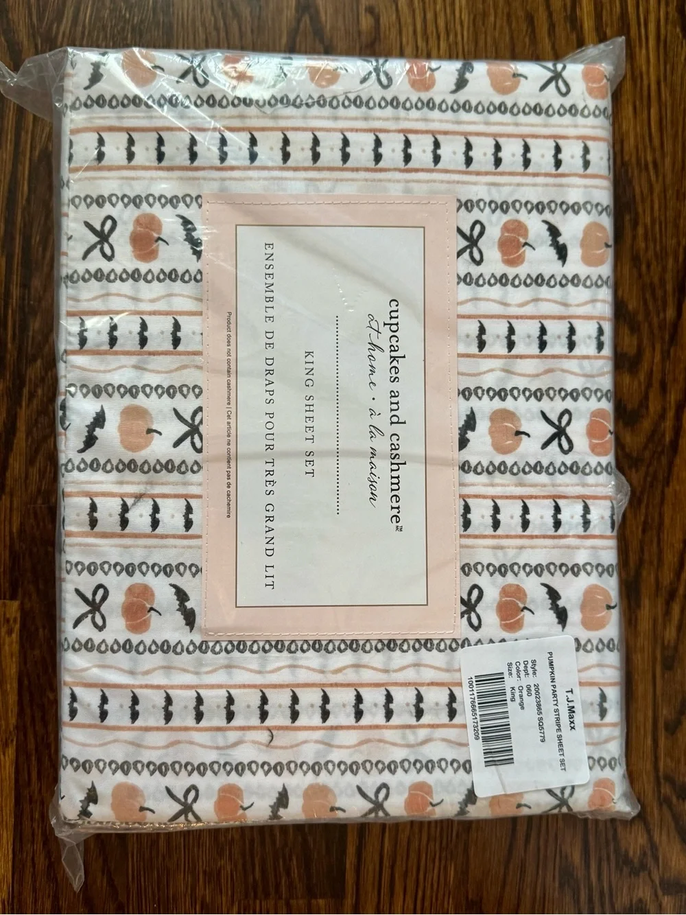 Cupcakes and Cashmere King Sheet Set- Pumpkins, Bats & Bows